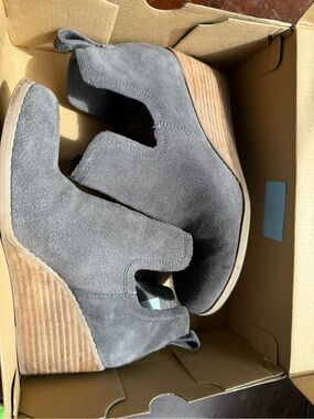 Toms Gray Suede Wedge Ankle Booties